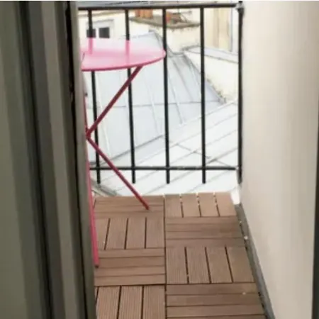 Sous Les Toits De Shared Place باريس